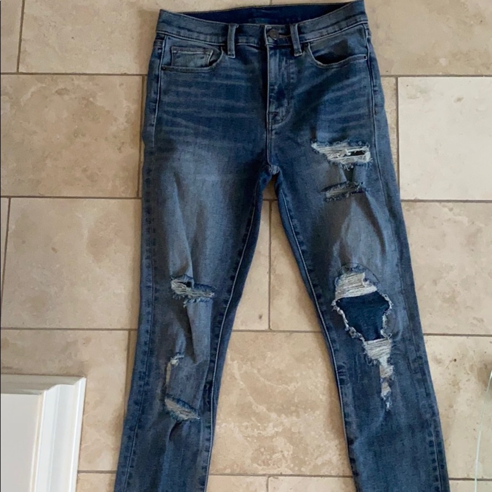 BDG ripped jean